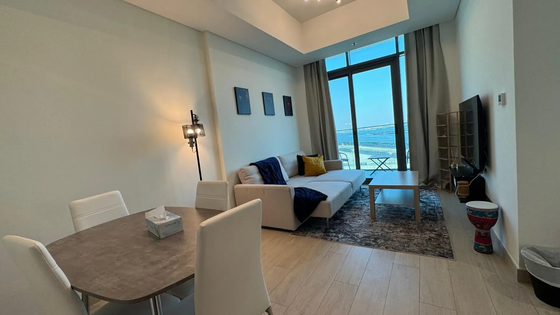 Ashri Luxurious Apartment With Breathtaking Views In Azizi Creek Views, Fawad Dubai