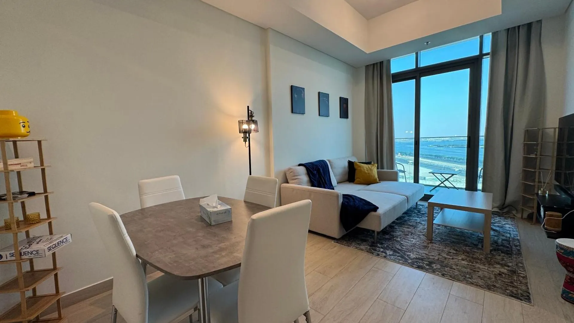 Ashri Luxurious Apartment With Breathtaking Views In Azizi Creek Views, Fawad Dubai